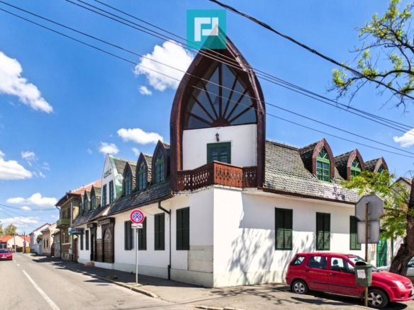Pensiune 18 Camere cu Restaurant - Cetatea Oradea - Imagine principala
