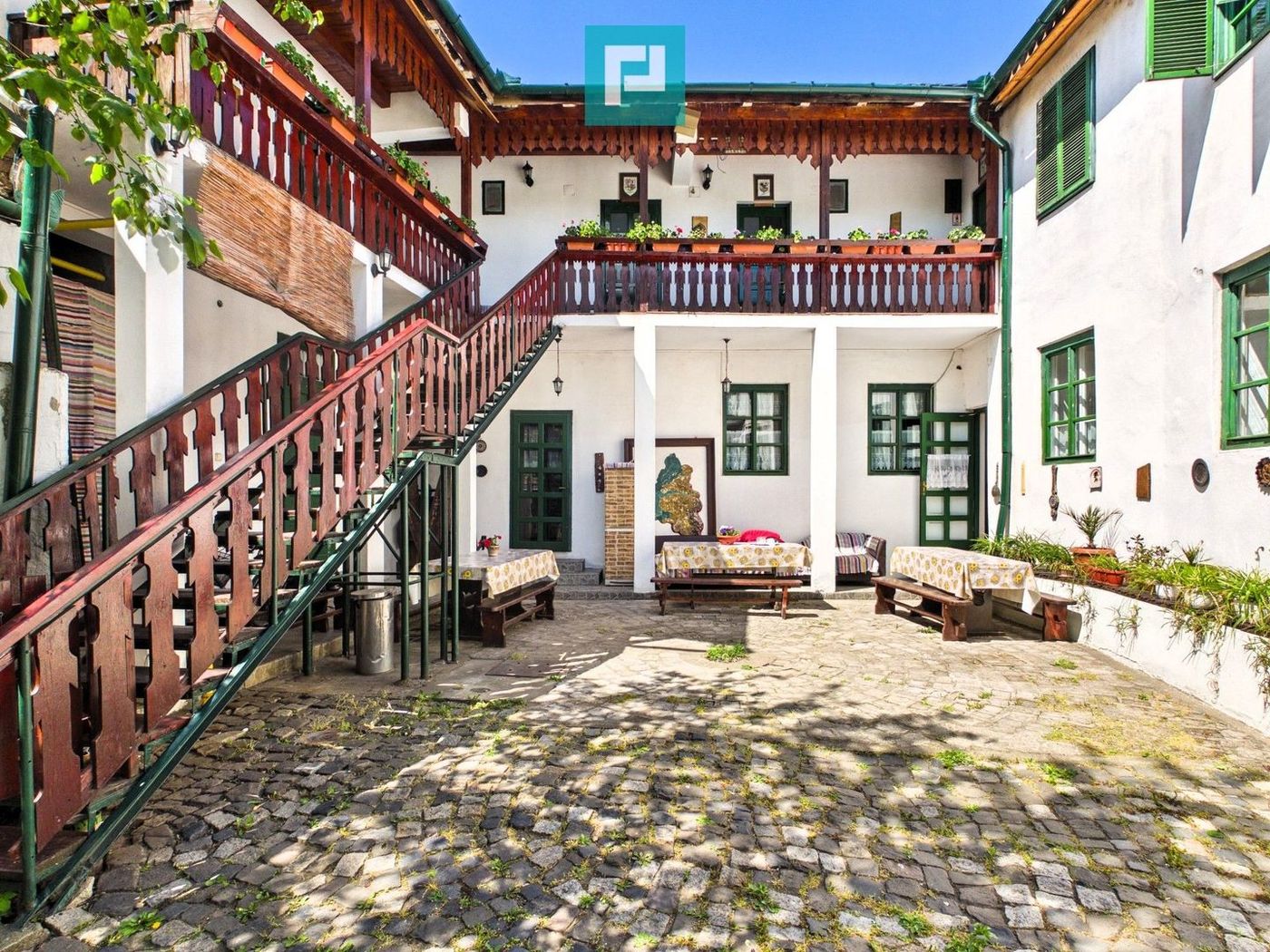 Pensiune 18 Camere cu Restaurant - Cetatea Oradea - foto 2