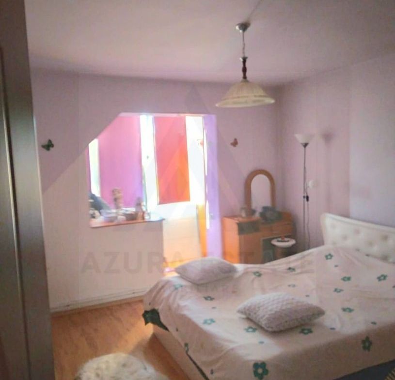 Apartament 2 camere 45 mp utili renovat etaj 3 in Cisnadie - foto 2