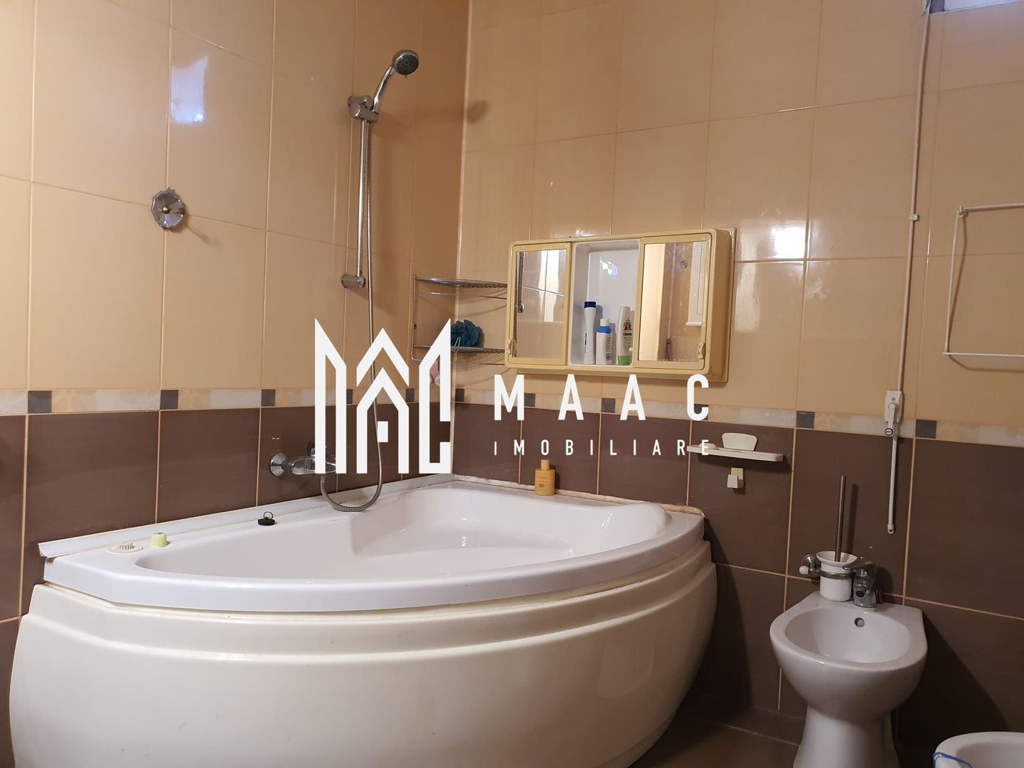 Apartament 4 camere | 95 mp utili | Grădină proprie | Parcare privată | Șelimbăr - foto 8