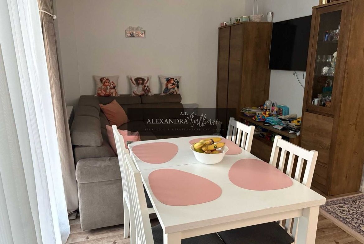 Apartament 3 camere, 2 balcoane, etaj intermediar - foto 3