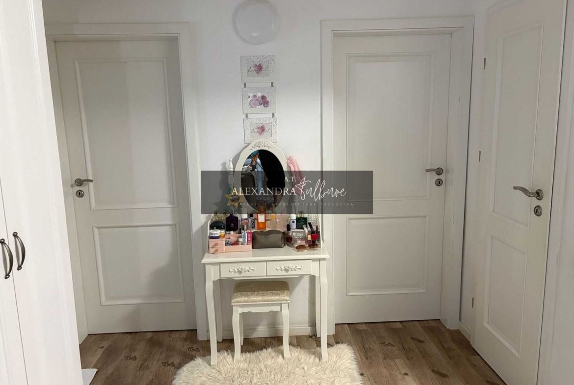 Apartament 3 camere, 2 balcoane, etaj intermediar - foto 6