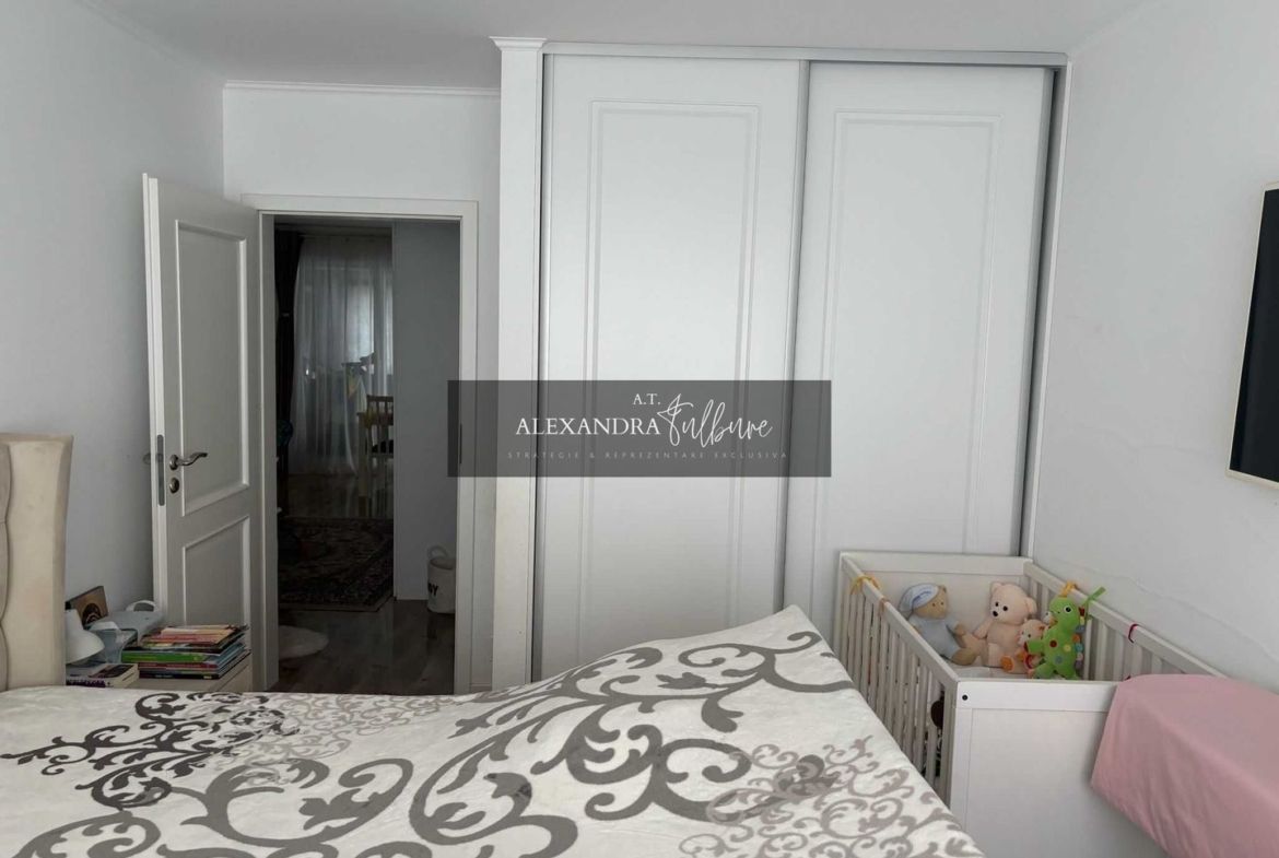 Apartament 3 camere, 2 balcoane, etaj intermediar - foto 8