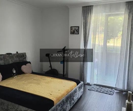 Apartament 3 camere, 2 bai, balcon, Teilor - foto 3