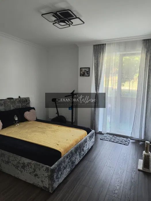 Apartament 3 camere, 2 bai, balcon, Teilor - foto 3