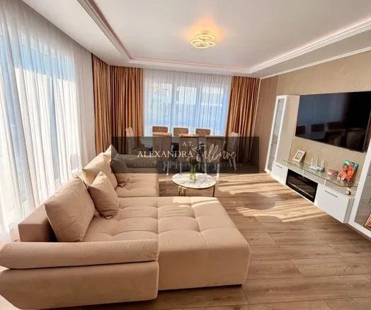 Apartament de vanzare cu 3 camere, 2 bai, balcon, garaj - Imagine principala