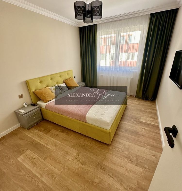 Apartament de vanzare 3 camere decomanda, balcon, parcare - foto 5