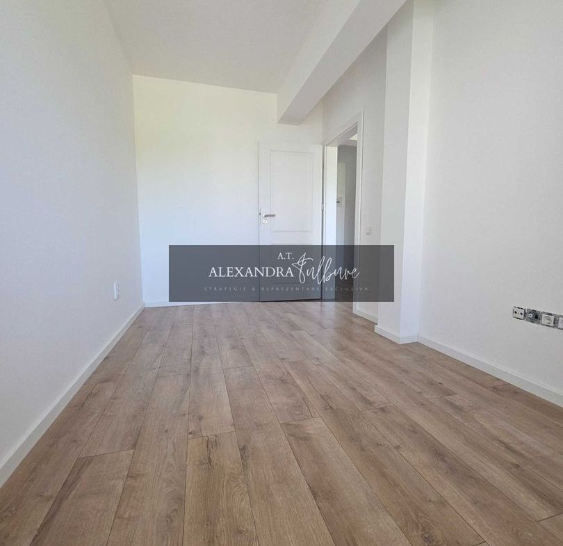 Apartament 2 camere, balcon, etaj intermediar, Terra - foto 2