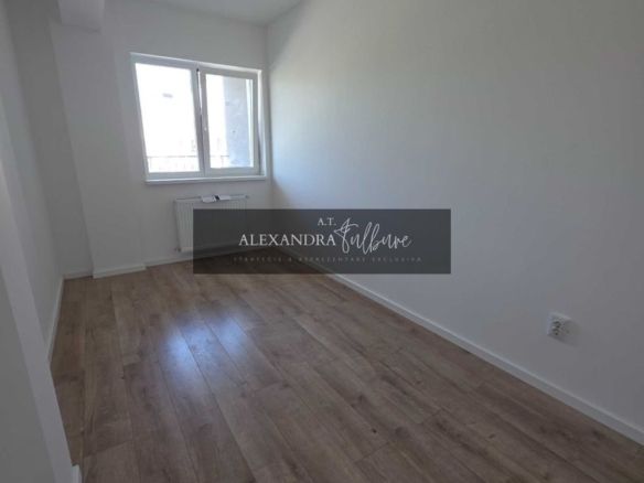 Apartament 2 camere, balcon, etaj intermediar, Terra - foto 3