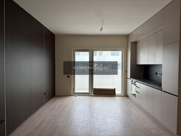 Apartament 2 camere, terasa, etaj intermediar, garaj, Eroilor - Imagine principala