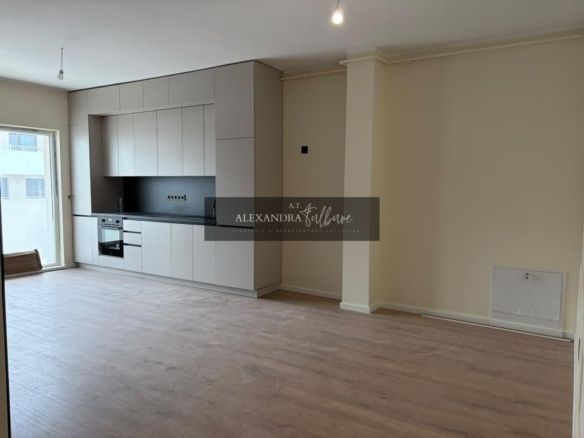 Apartament 2 camere, terasa, etaj intermediar, garaj, Eroilor - foto 2