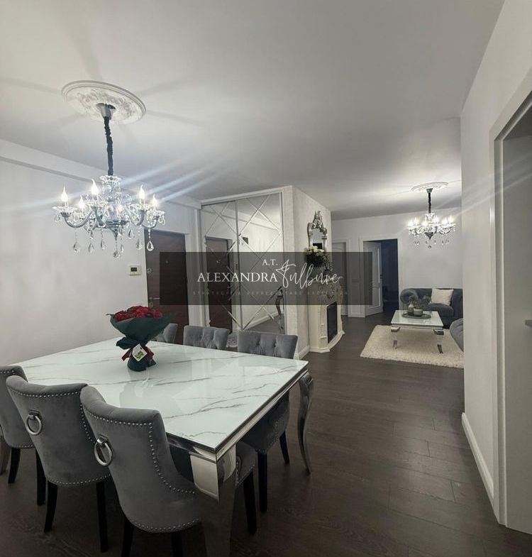 Apartament 3 camere decomandate, 2 bai,balcon, etaj intermediar, garaj - foto 2
