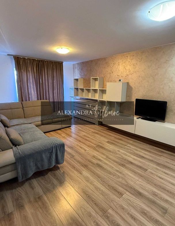 Apartament 2 camere decomandate, balcon, etaj intermediar, parcare - foto 2