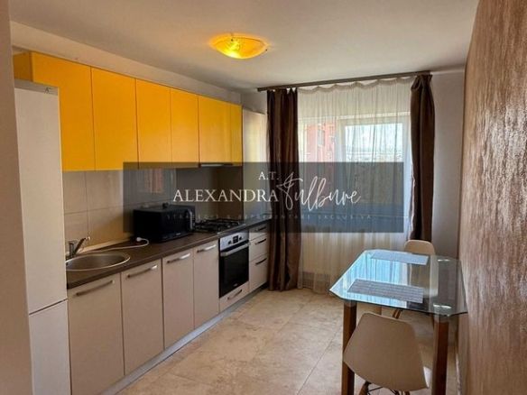 Apartament 2 camere decomandate, balcon, etaj intermediar, parcare - foto 3