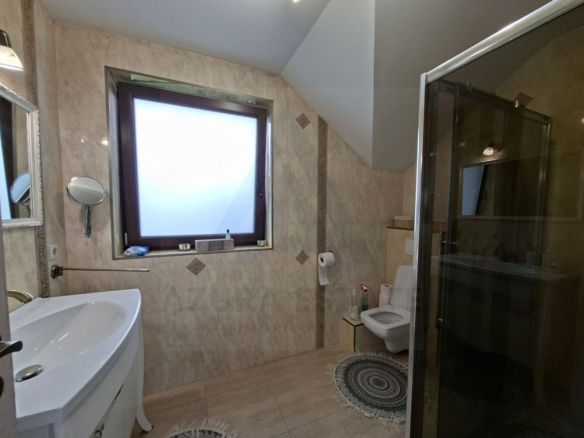 Casa individuala 149 mp utili S+P+M cu pivnita si pod in Selimbar - foto 3