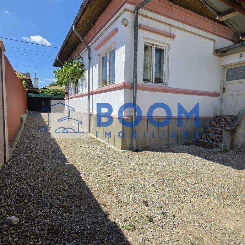 Casă 4 camere | Zona Centrala | Investitie - Imagine principala