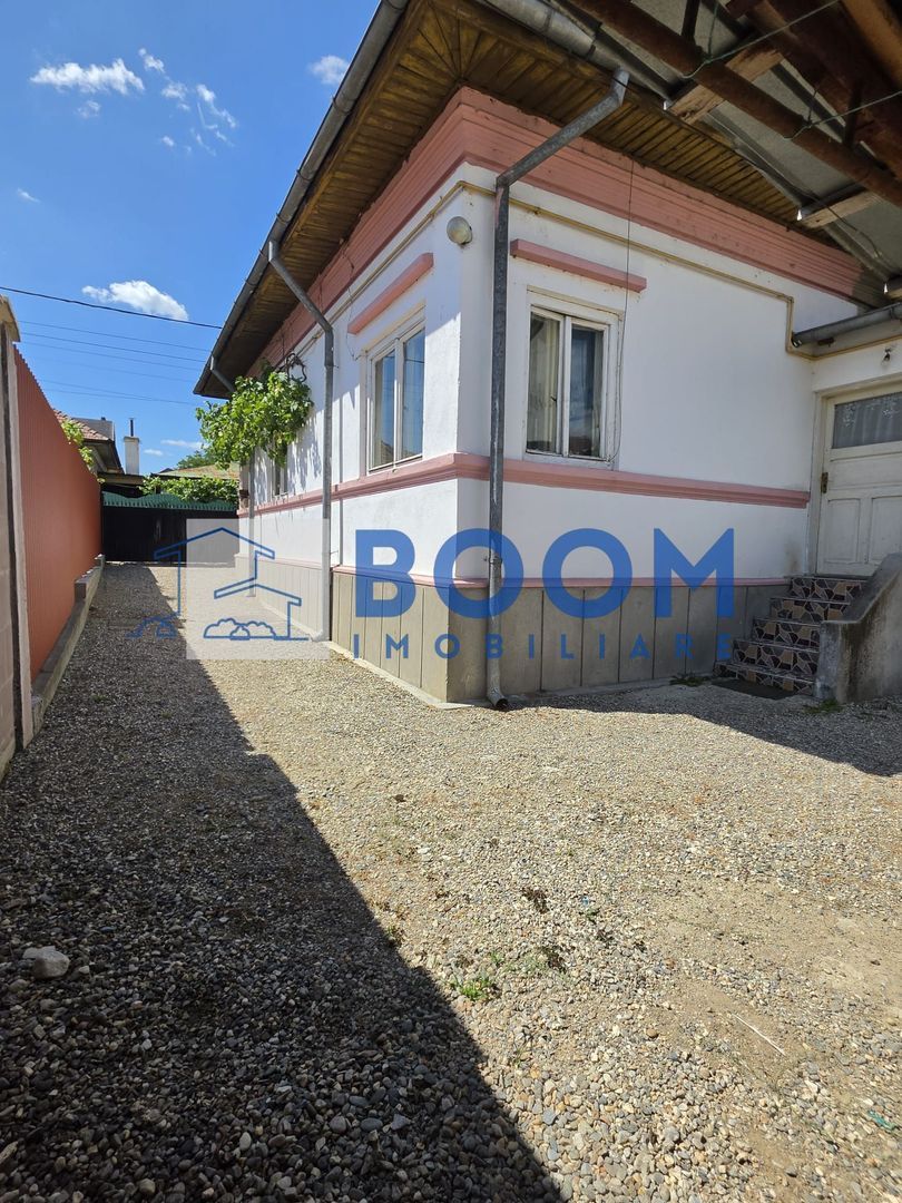 Casă 4 camere | Zona Centrala | Investitie - Imagine principala
