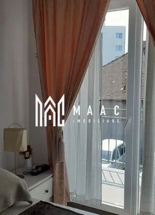 Apartament 3 camere I Decomandat I Etajul 1 - foto 2