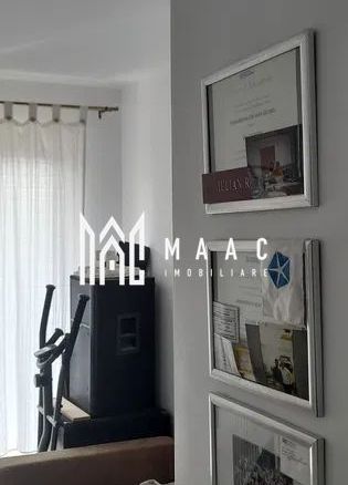 Apartament 3 camere I Decomandat I Etajul 1 - foto 3