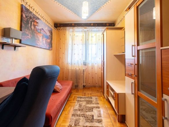 Apartament 4 camere decomandat - bvd. Revolutiei - COMISION 0 - Imagine principala