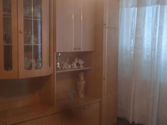 De inchiriat apartament cu 2 camere, Micro 20, 350 Euro - Imagine principala