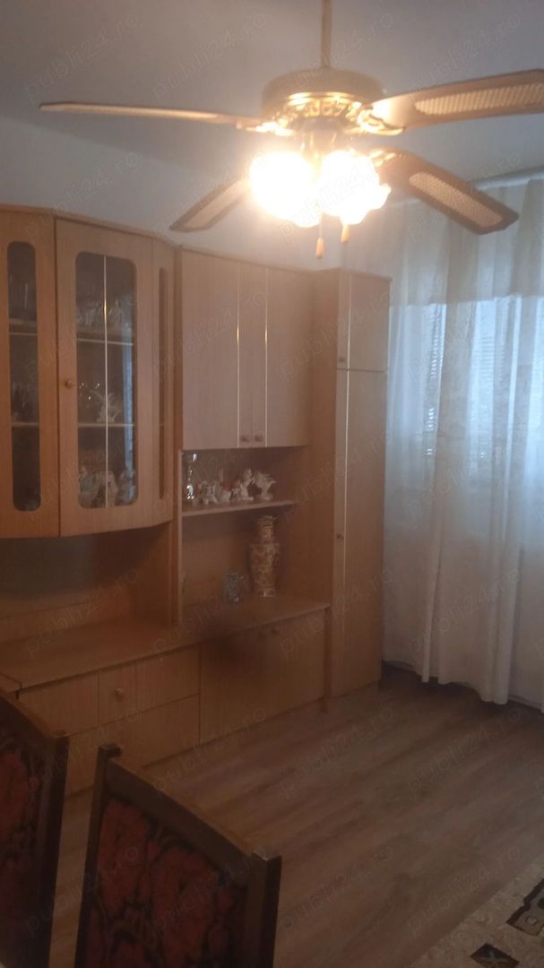 De inchiriat apartament cu 2 camere, Micro 20, 350 Euro - Imagine principala