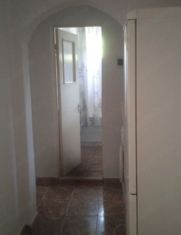 De inchiriat apartament cu 2 camere, Micro 20, 350 Euro - foto 5
