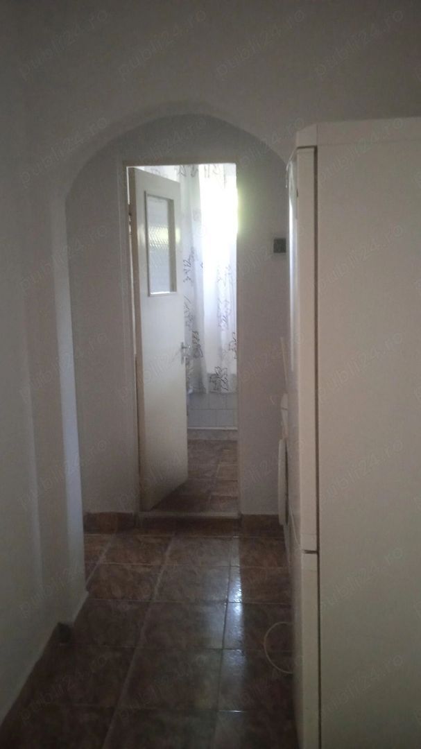 De inchiriat apartament cu 2 camere, Micro 20, 350 Euro - foto 5