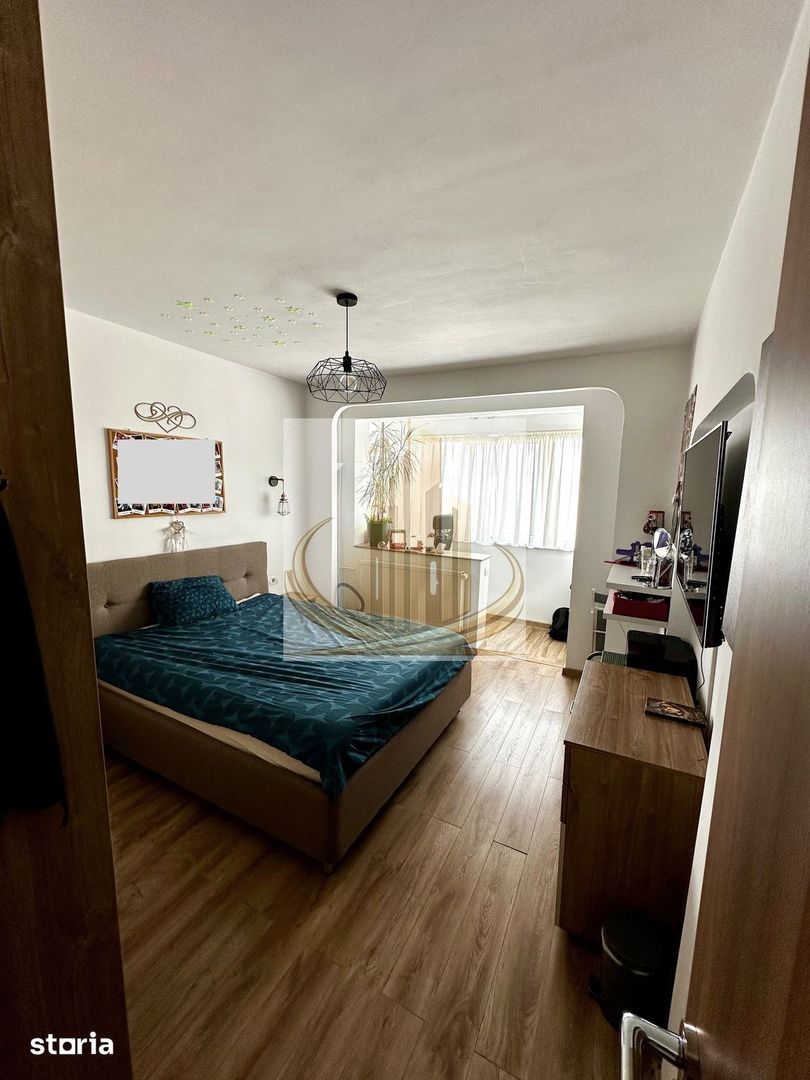 Apartament cu 4 camere si 2 bai | 84 mp | decomandat | zonă centrală - foto 2