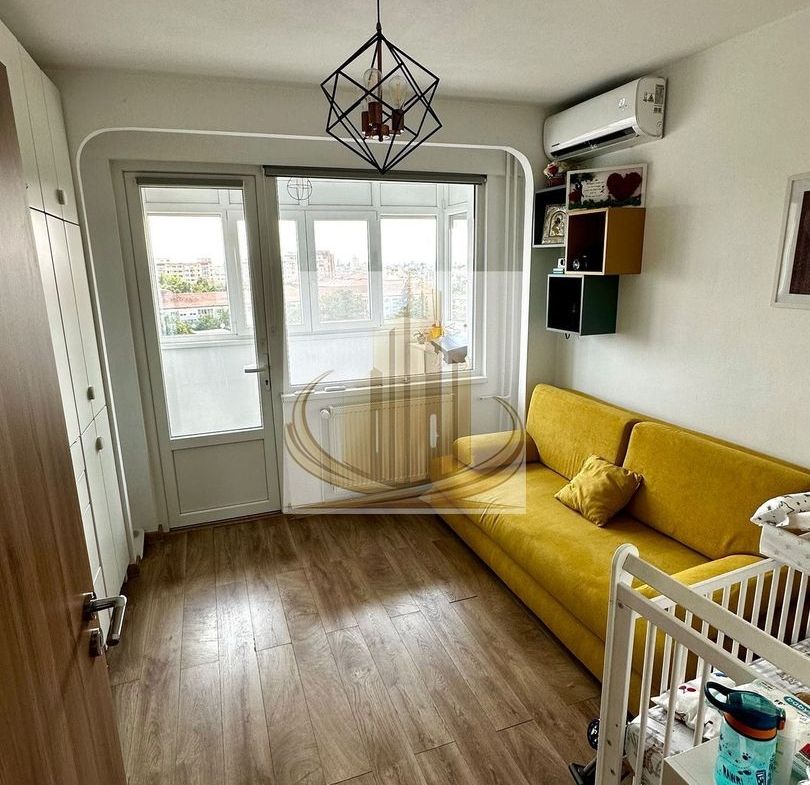 Apartament cu 4 camere si 2 bai | 84 mp | decomandat | zonă centrală - foto 4