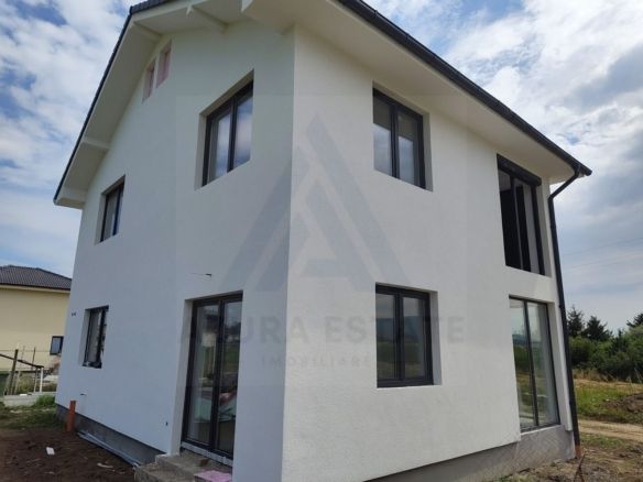 Casa premium 4 camere la alb teren de 310 mp 124 mp utili în Cristian - foto 2