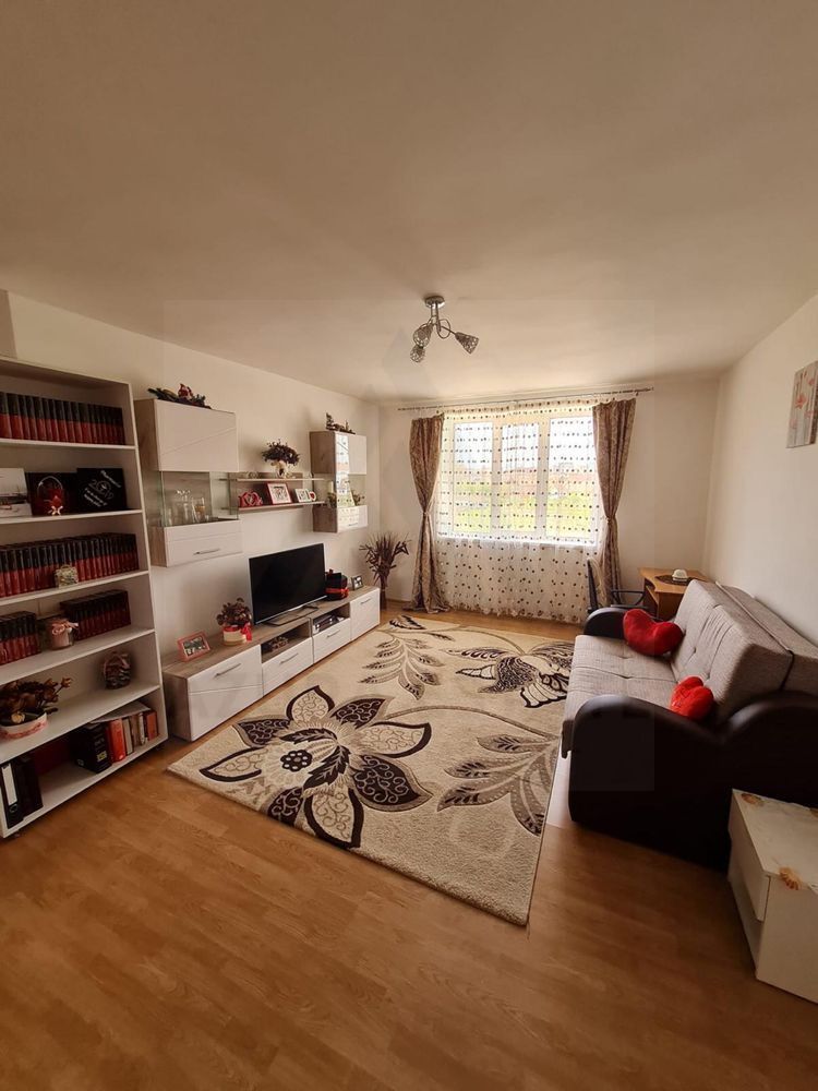 Apartament 1 camera 41 mp utili pivnita si balcon inchis Turnisor - foto 2
