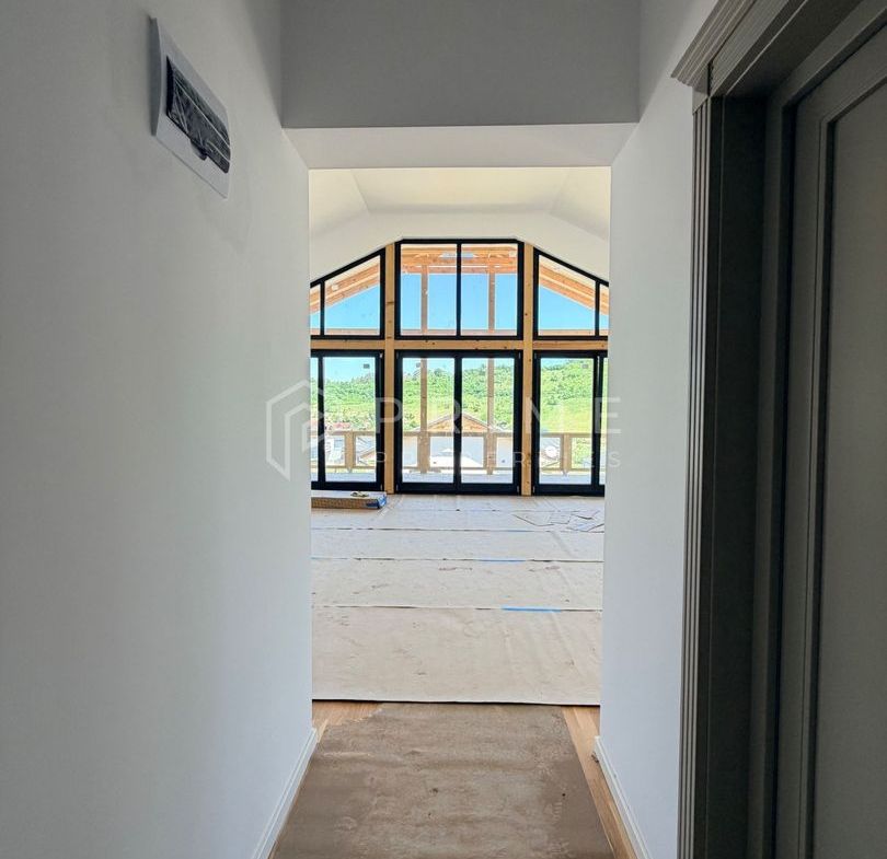 Vilă chalet modern cu perete panoramic de sticlă - Livezeni, Mureș - foto 7