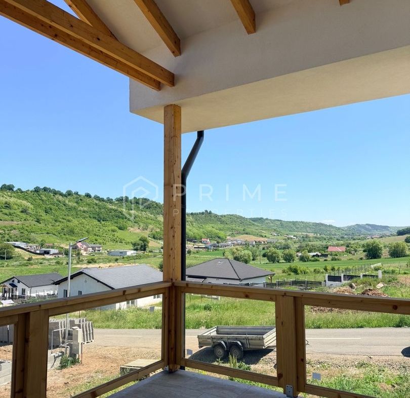 Vilă chalet modern cu perete panoramic de sticlă - Livezeni, Mureș - foto 8