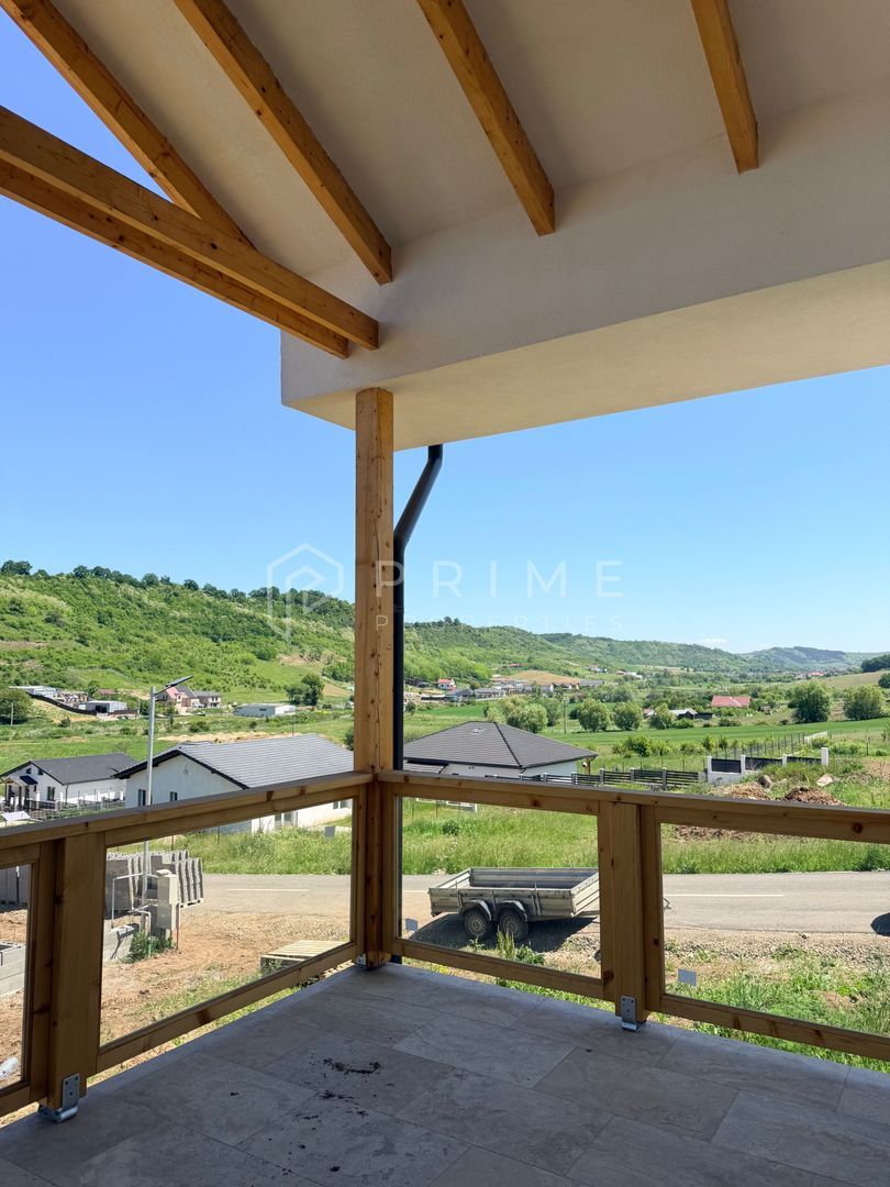 Vilă chalet modern cu perete panoramic de sticlă - Livezeni, Mureș - foto 8