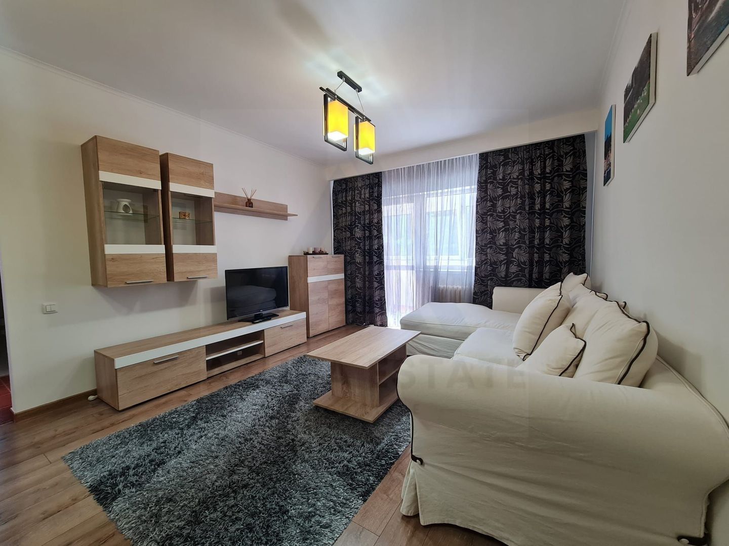 Apartament 3 camere 100 mp utili 2 bai 2 balcoane etaj 2 zona Centrala - foto 2