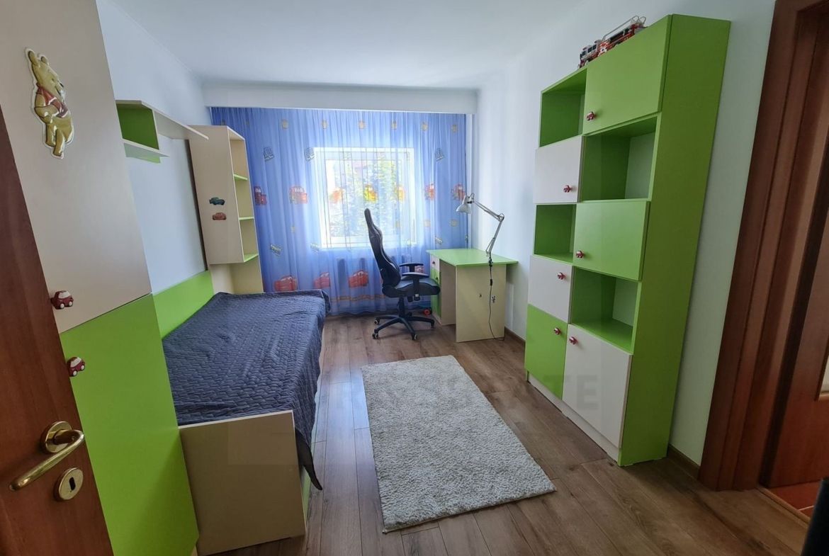 Apartament 3 camere 100 mp utili 2 bai 2 balcoane etaj 2 zona Centrala - foto 8