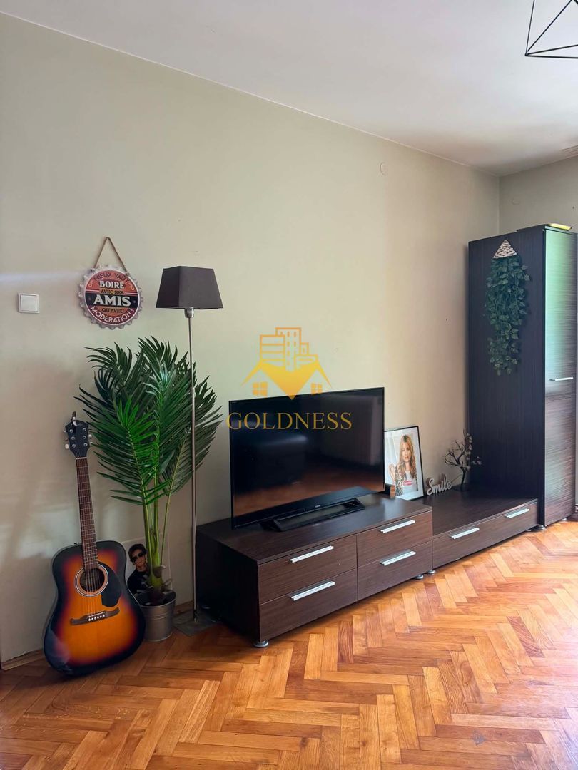 2 camere, decomandate, Central str. Republicii, Zona UMF, Motilor - foto 5