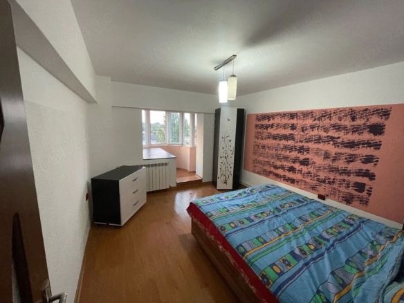 De inchiriat apartament 3 camere 84 mp, 3000 lei - Imagine principala