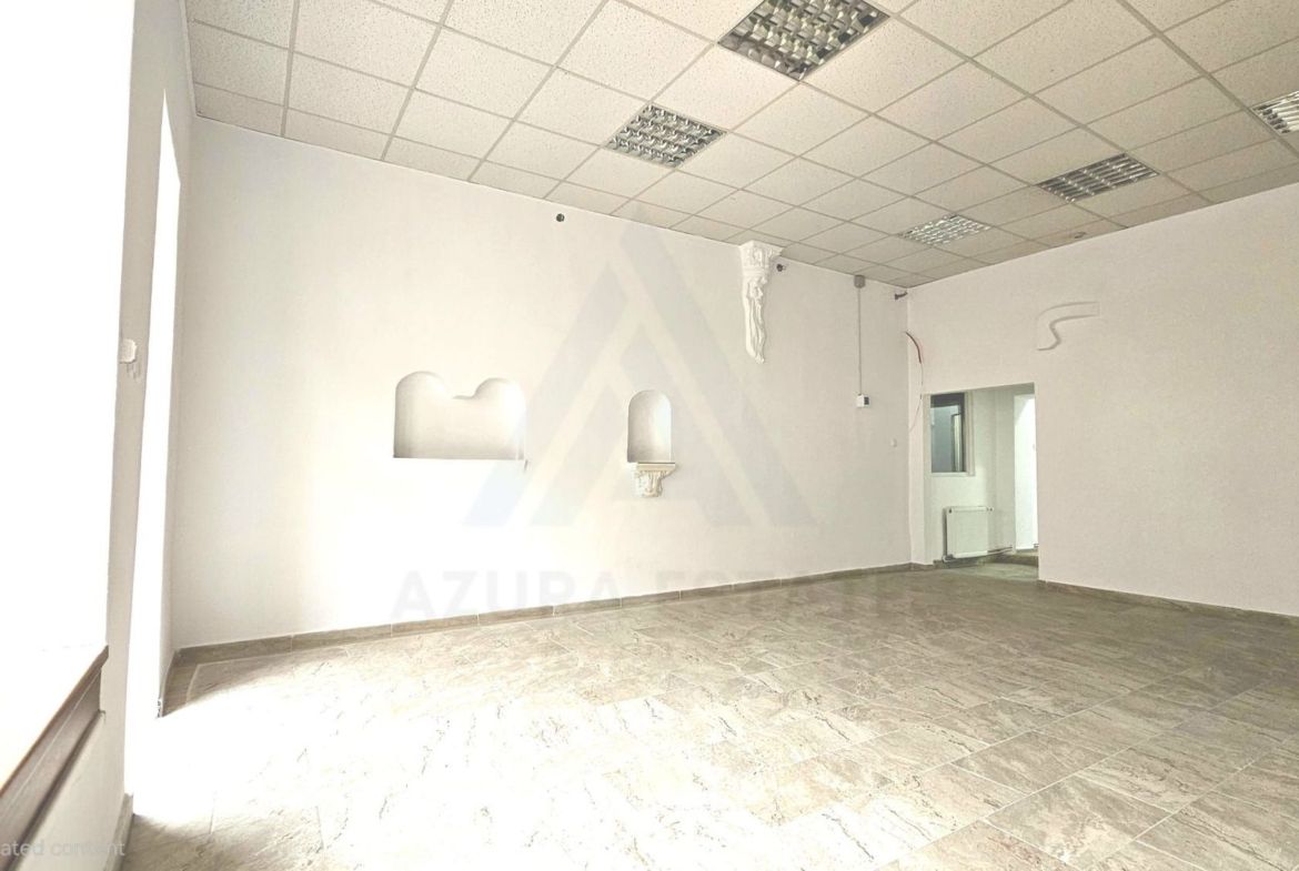 Spațiu Comercial Ultracentral  Zona 9 Mai  Trafic Pietonal Intens - foto 2