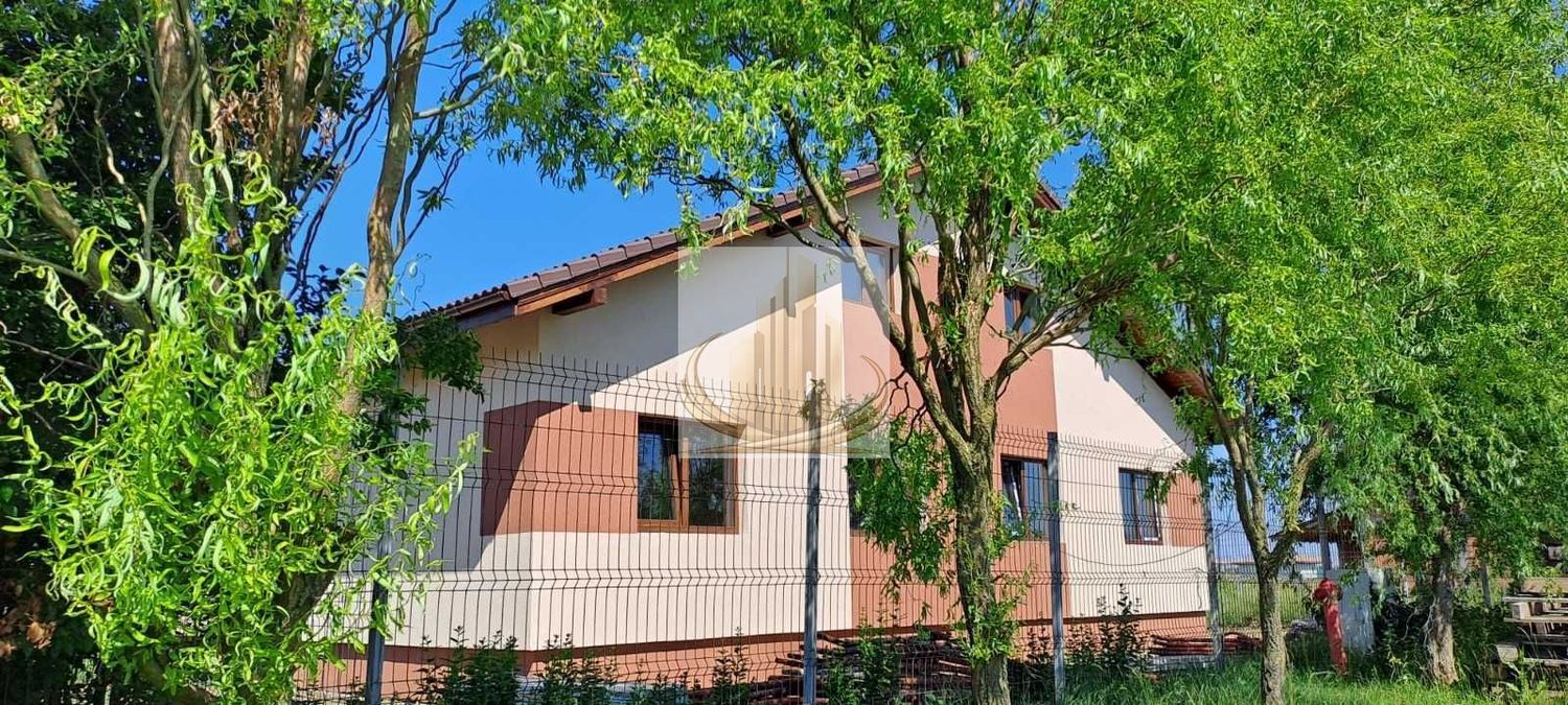 Duplex de vânzare Sacalaz | 110 mp utili | 3 Camere  | 360 Teren - foto 8