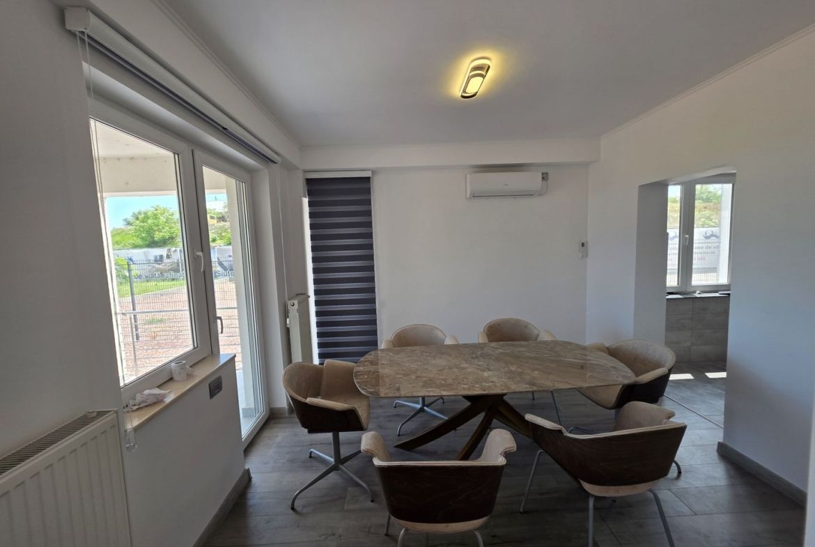 De închiriat – Vilă P+1 cu 4 camere, complet mobilată și utilată