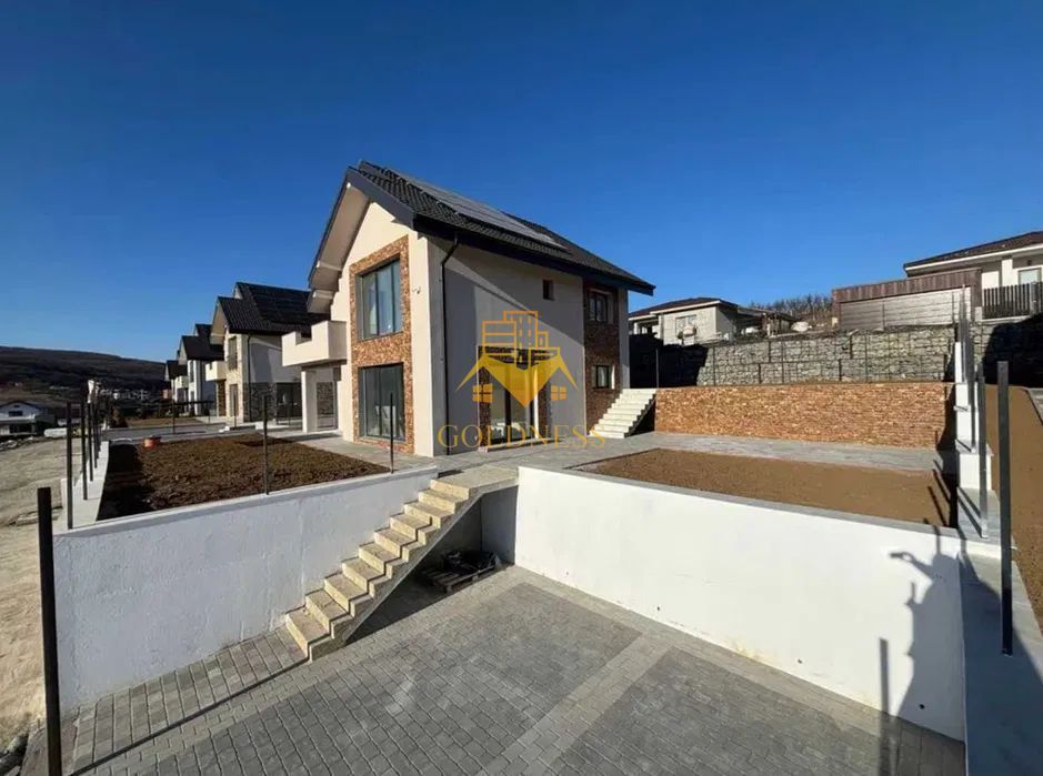 Casa individuala, 4 camere, garaj ,gradina, 3 bai, Popesti zona Baciu - foto 8