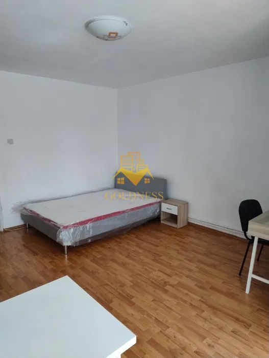 garsoniera, balcon, mobilata complet, zona BIG, cartierul Manastur - Imagine principala