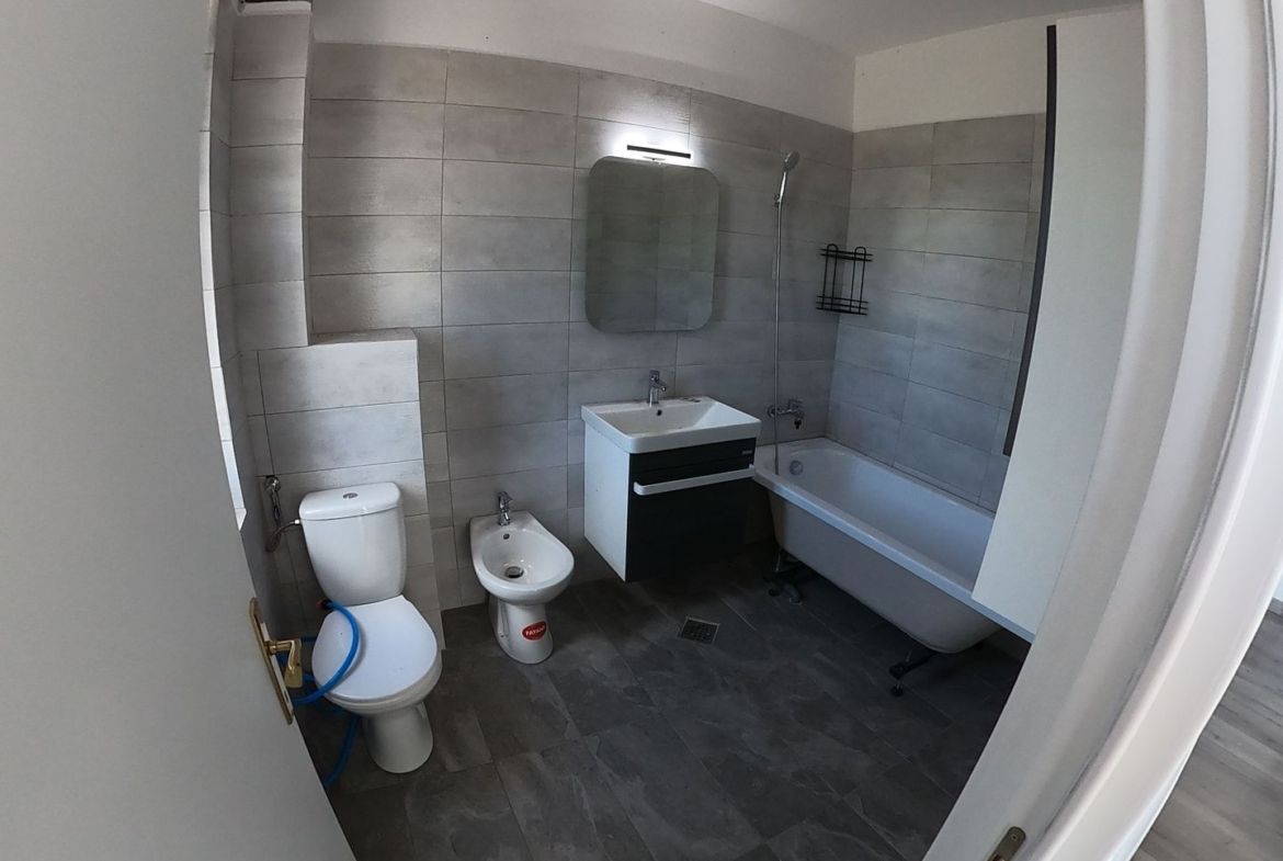 De închiriat – Vilă P+1 cu 4 camere, complet mobilată și utilată