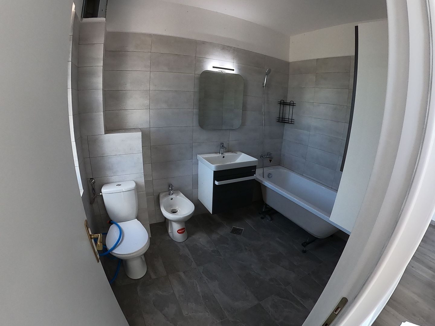 De închiriat – Vilă P+1 cu 4 camere, complet mobilată și utilată