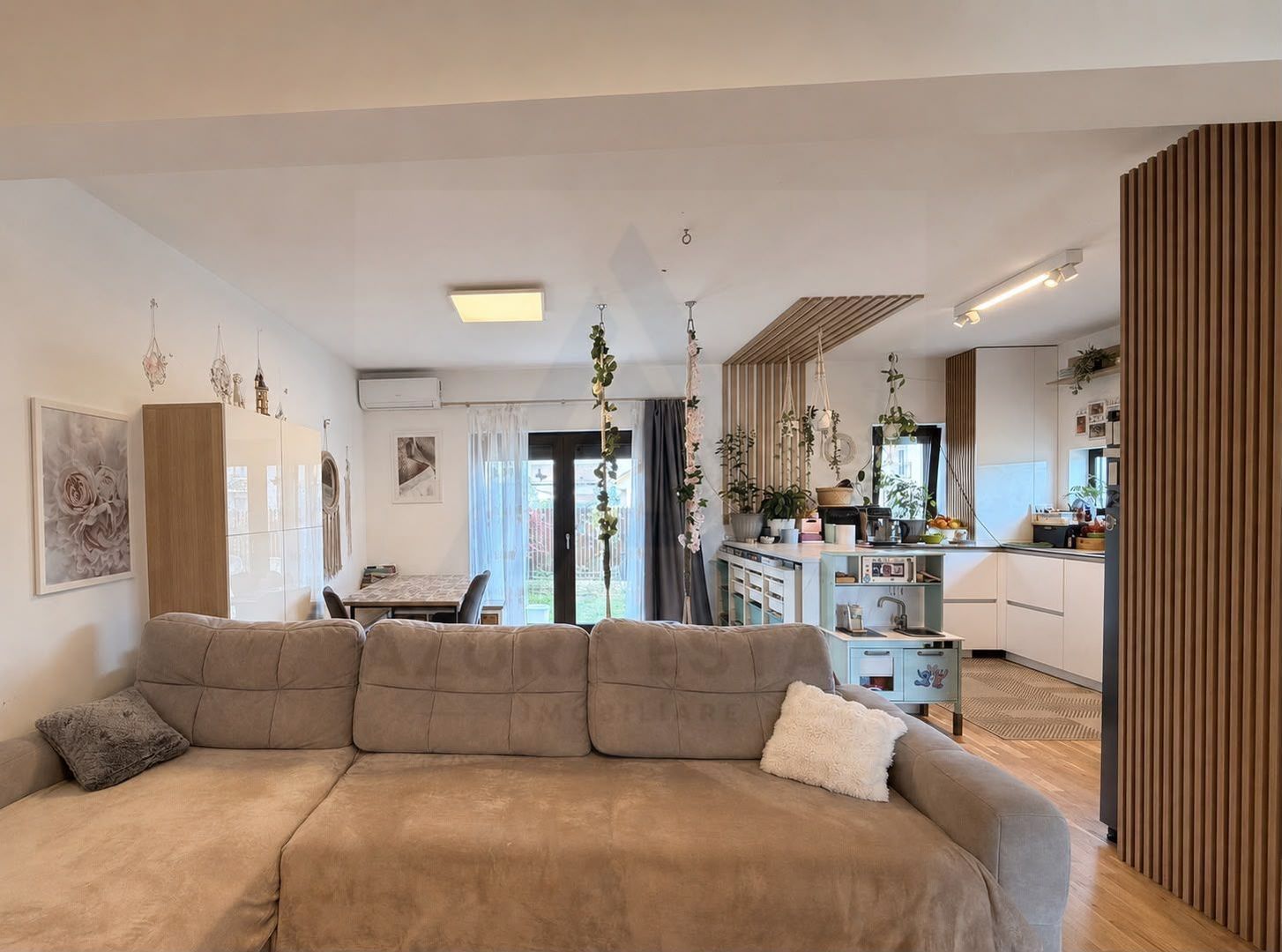 Casa individuala 117 mp utili 245 mp teren 3 dormitoare 2 bai Cristian - foto 3