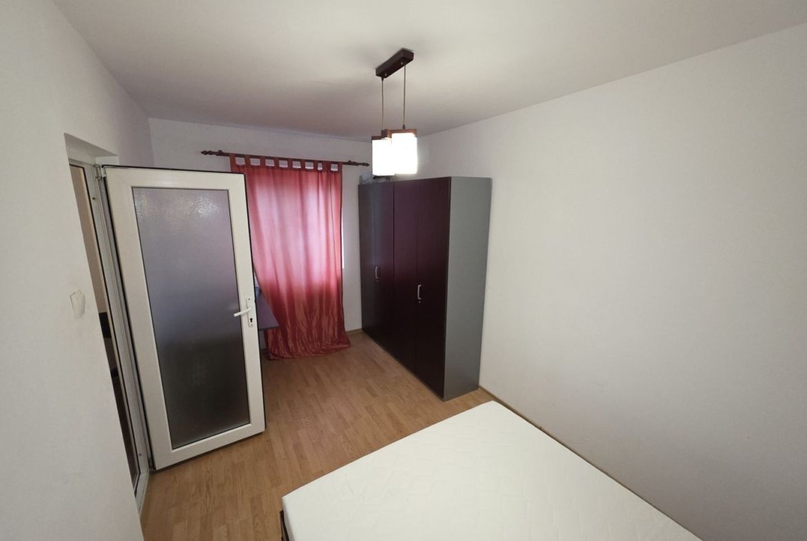 De Închiriat – Apartament 3 Camere | Zona Brătianu (Școala 8), Constanța - foto 3