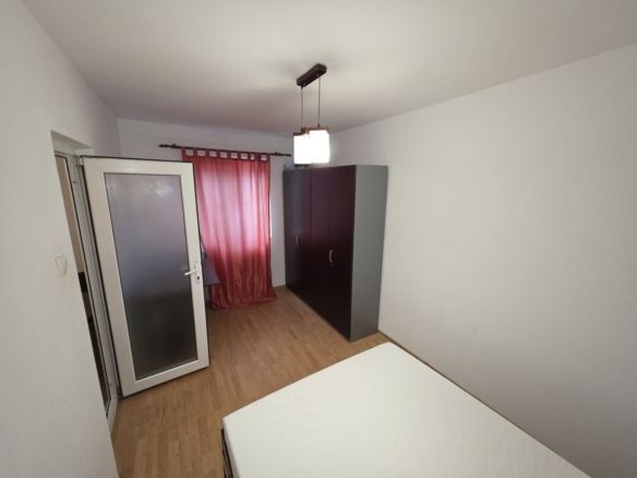 De Închiriat – Apartament 3 Camere | Zona Brătianu (Școala 8), Constanța - foto 3