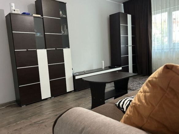 De inchiriat apartament cu 2 camere, General, etaj 1, 400 euro - Imagine principala